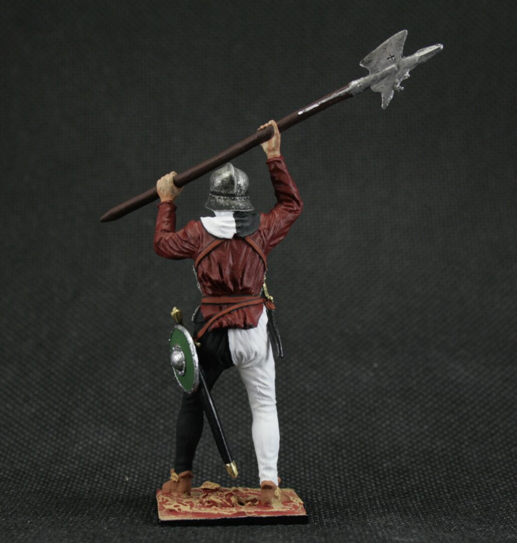Collectible tin toy soldier 54 mm Painted Historical Miniature Medieval knight. Swiss halberdier, 15th century - Image 2
