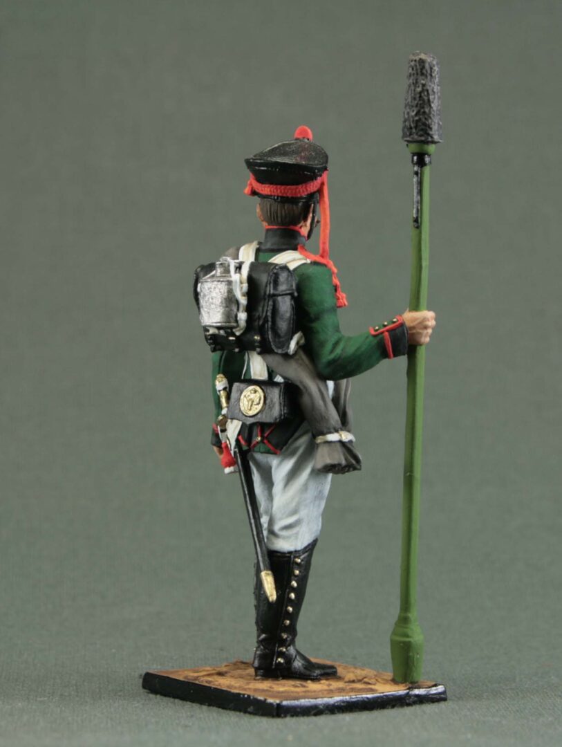 Rear view of Russian Foot Artillery Gunner miniature.